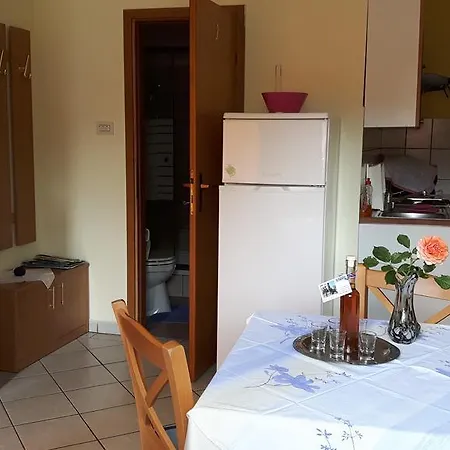 Apartment Krizanovic Malinska Exterior foto