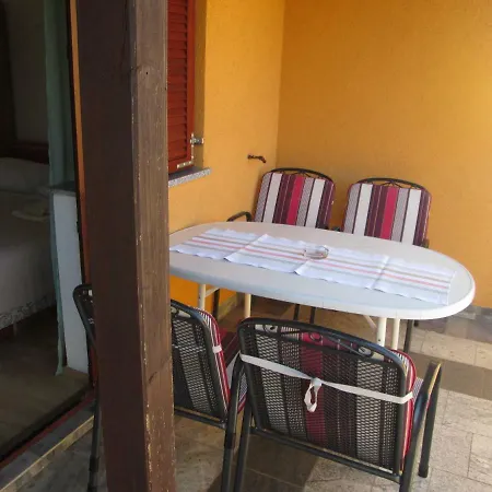 Apartment Krizanovic Malinska Exterior foto